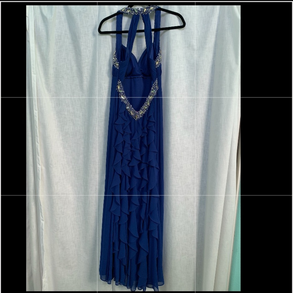 Windsor Prom Dress - Picture 5 of 7